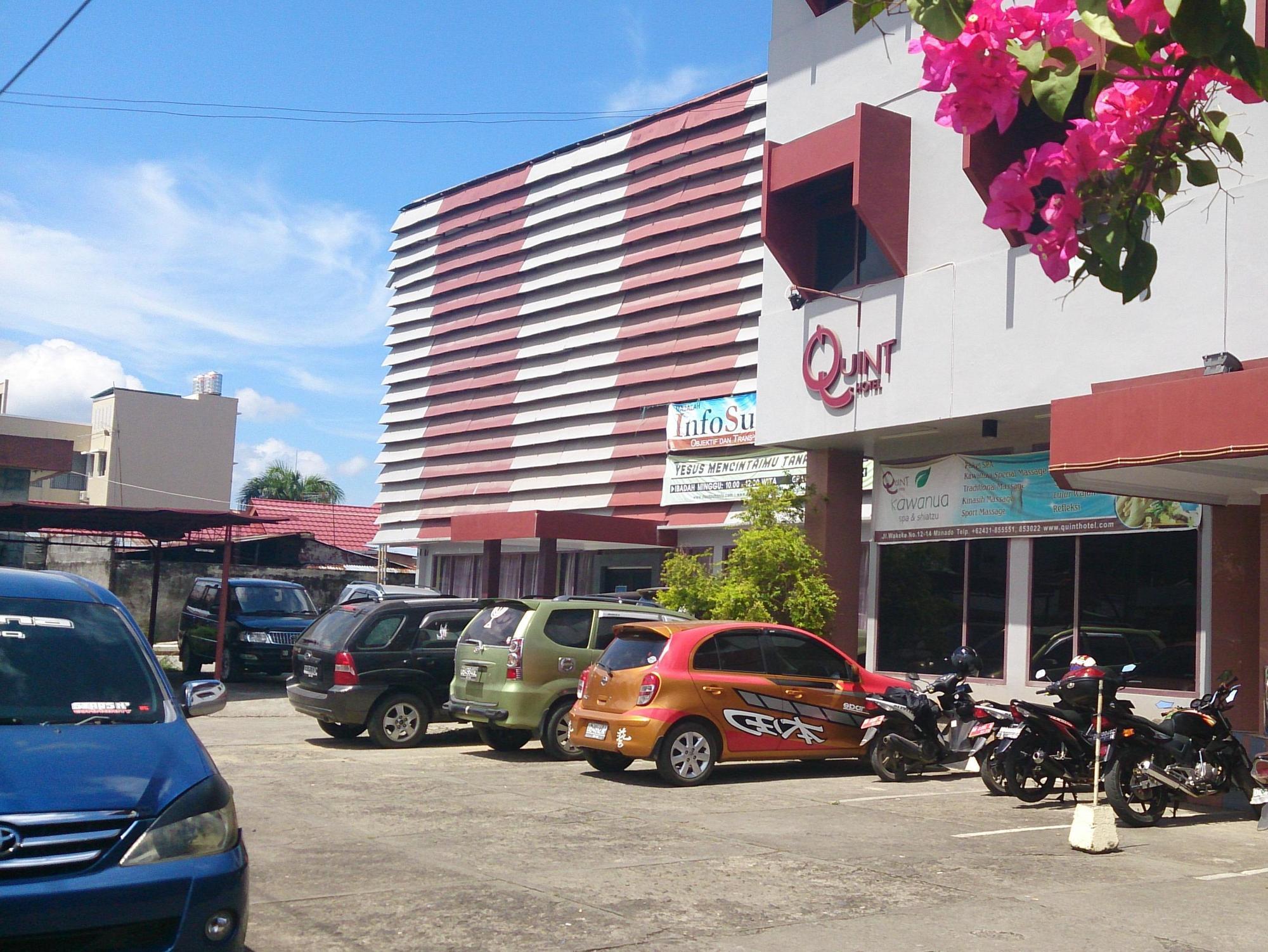 Quint Hotel Manado Exterior foto